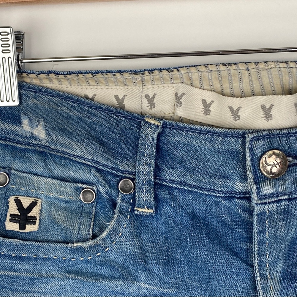 Michiko Koshino Distressed Low-Rise Skinny Jeans - Picture 4 of 16